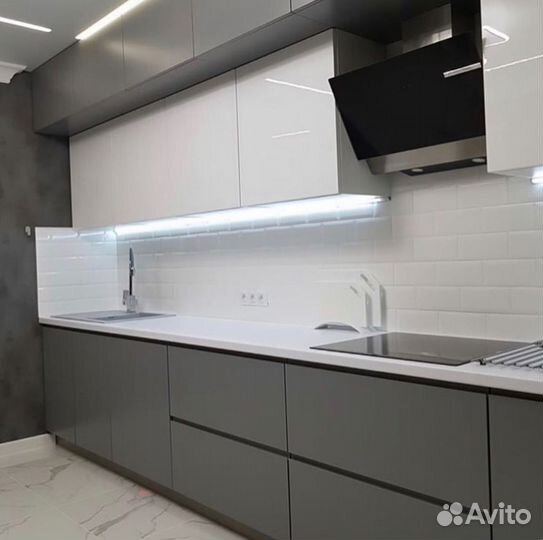 Кухня. Влагостойкая столешница