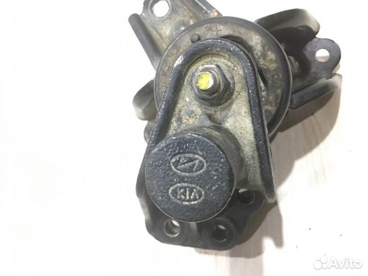Опора двигателя двс Кронштейн Kia RIO 3 Прав