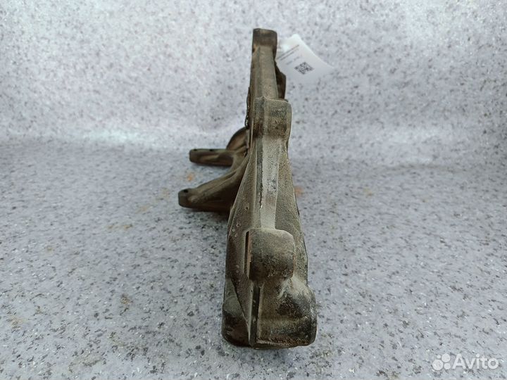 1900380 Кронштейн компрессора кондиционера D13