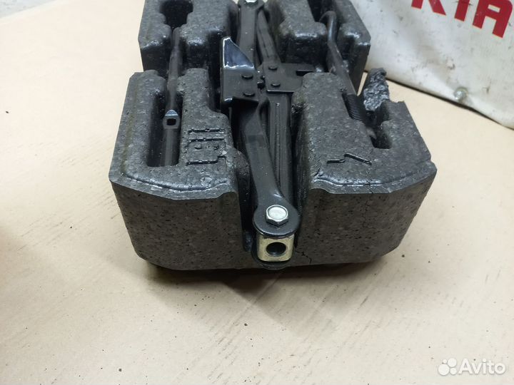 Инструментальный ящик Hyundai creta 2016-2020г