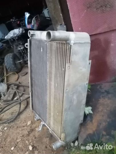 Радиатор на komatsu