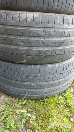 Continental PremiumContact 6 SUV 285/45 R22 и 325/40 R22 110Q