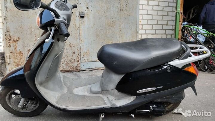 Скуттер Honda Lead 100
