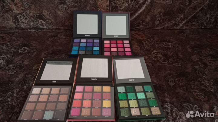 Палетки теней Beauty Bay