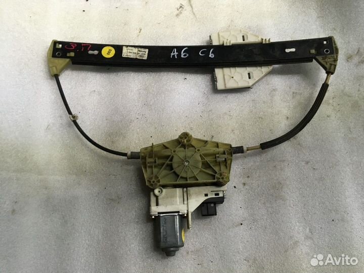 Стеклоподъемник электрический задний правый