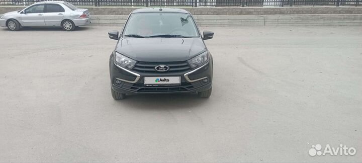 LADA Granta 1.6 МТ, 2020, 100 000 км