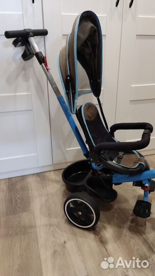 Детский велосипед с ручкой