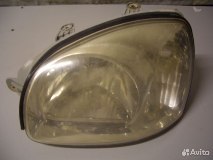Фара левая Хёндэ Санта Фе с00-06г (вв)
