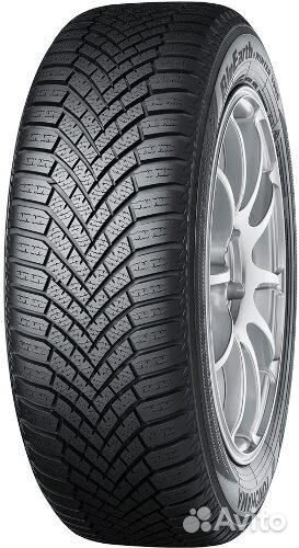 Yokohama BluEarth Winter V906 325/35 R22 114W