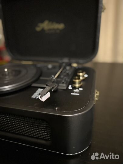 Виниловый проигрыватель Alive audio Stories