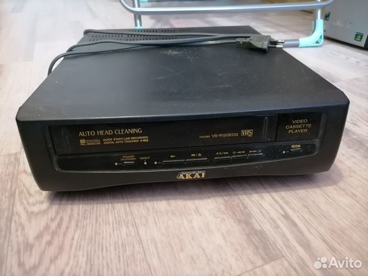 Видеоплеер akai vs-r120edg
