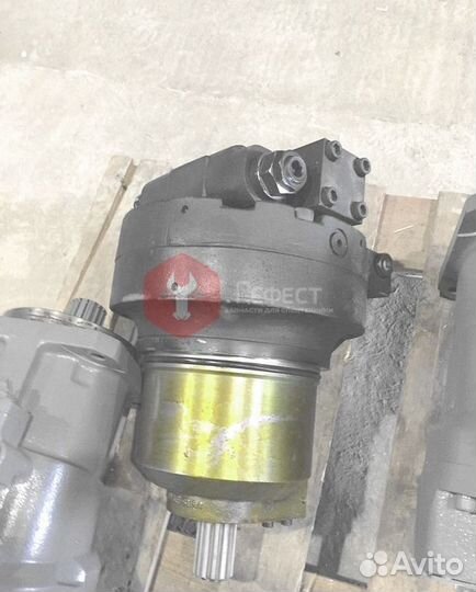 Мотор хода CAT 330DLN