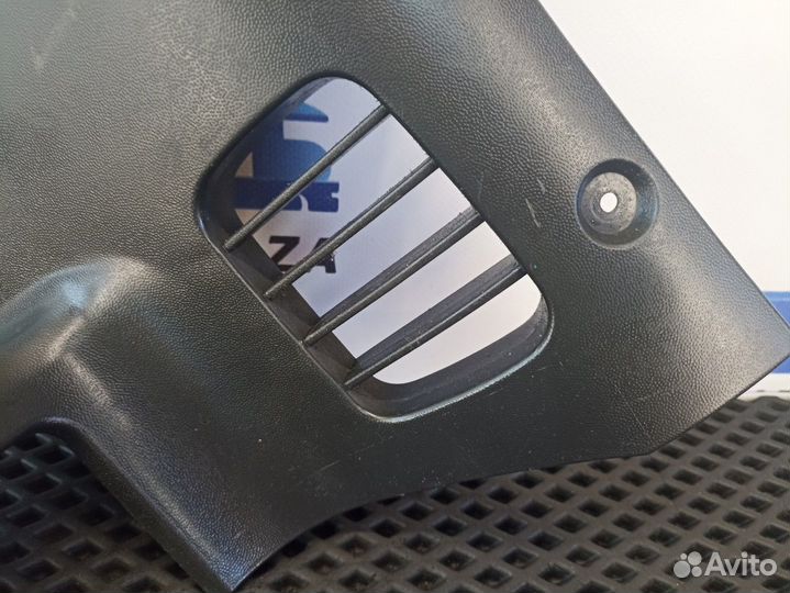 A9406803806 Накладка на торпедо Mercedes-Benz Axor