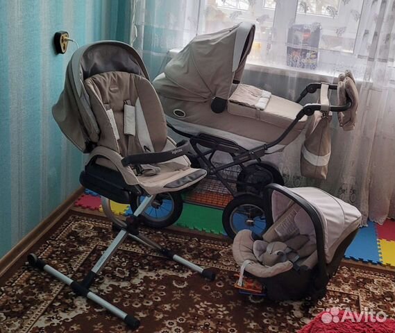 Детская коляска 3 в 1