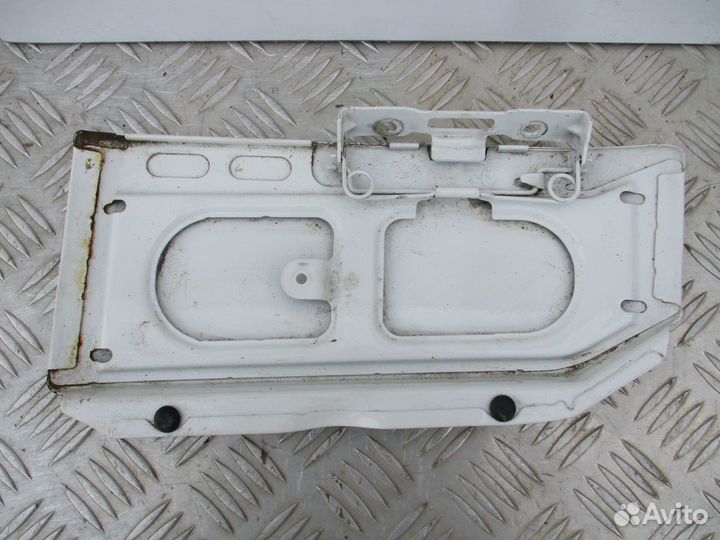 Лючок бензобака Volkswagen Crafter 2011г