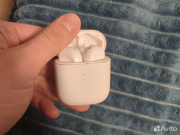 Беспроводные наушники realme buds