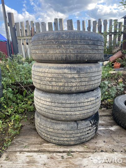 Yokohama BluEarth E70 215/55 R17
