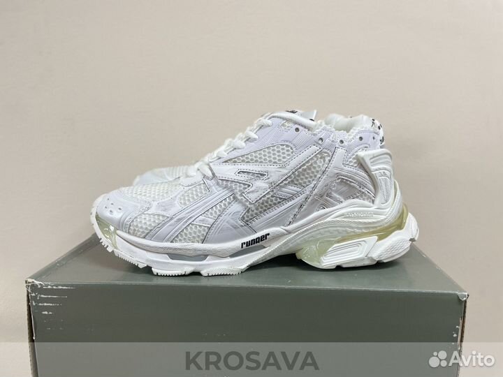 Кроссовки Balenciaga Runner