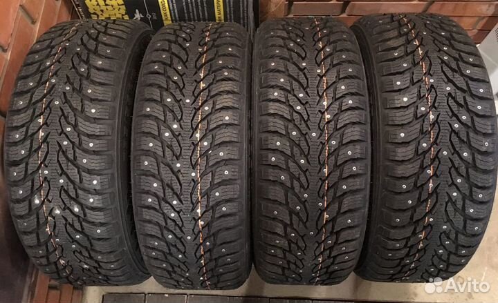 Nokian Tyres Hakkapeliitta 9 SUV 275/45 R20 110T