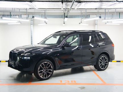 BMW X7 3.0 AT, 2023