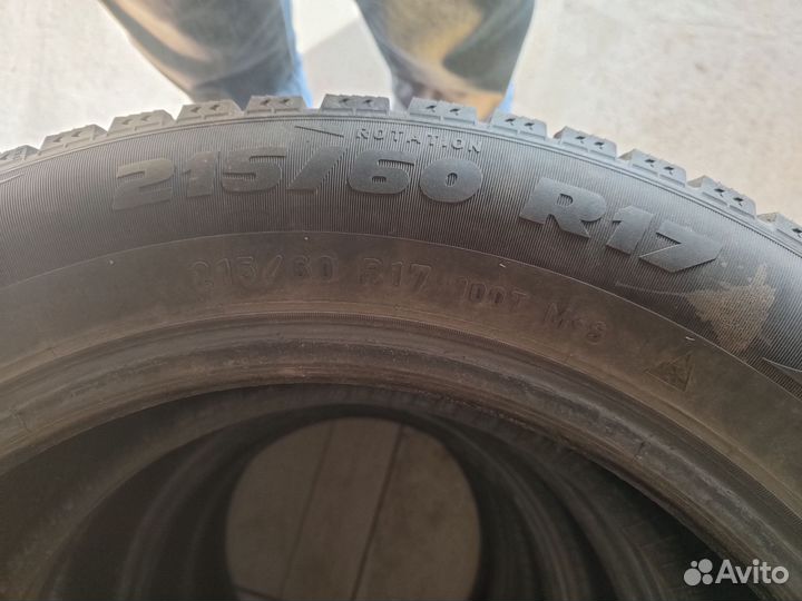 Pirelli Formula Ice 215/60 R17 100T