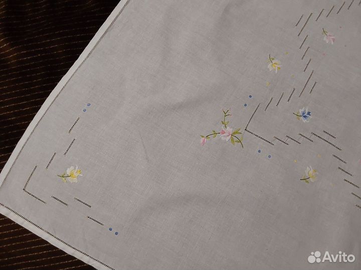Винтажная чайная скатерть, очень красивая и нежная