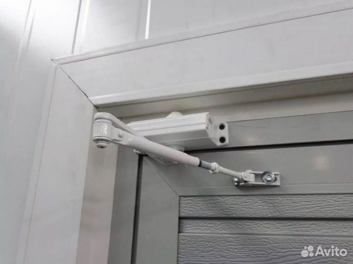 Дверная фурнитура