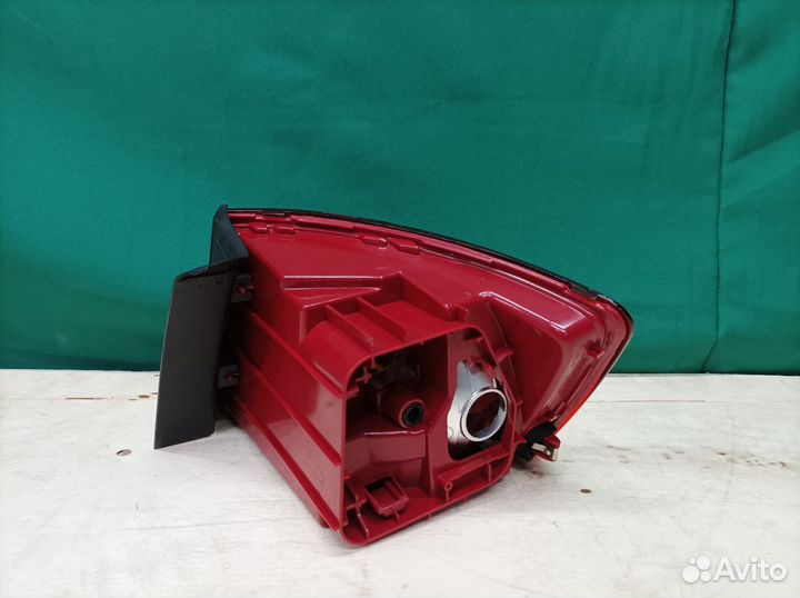 Фонарь левый внешний Volkswagen Jetta 6 2010