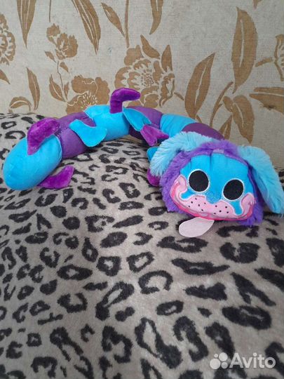 Собака Хаги Ваги Мопс Гусенница