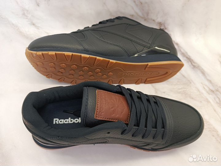 Кроссовки осенние Reebok 44 размер