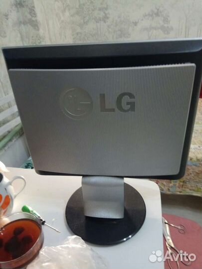 Принтер -вилки срезаны, монитор, колонки