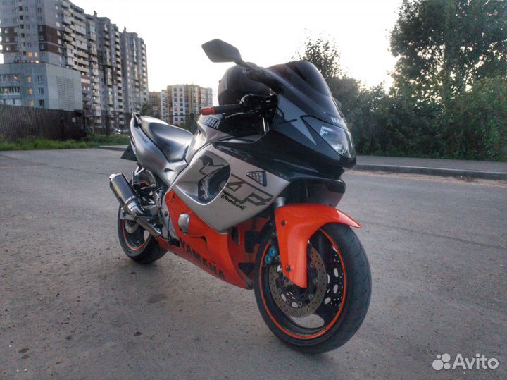 Yamaha YZF-600R thundercat