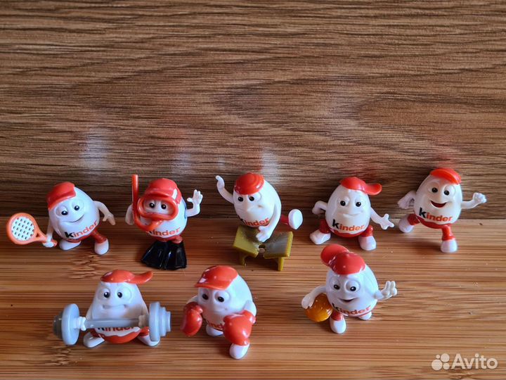 Игрушки из киндера львы, бегемоты