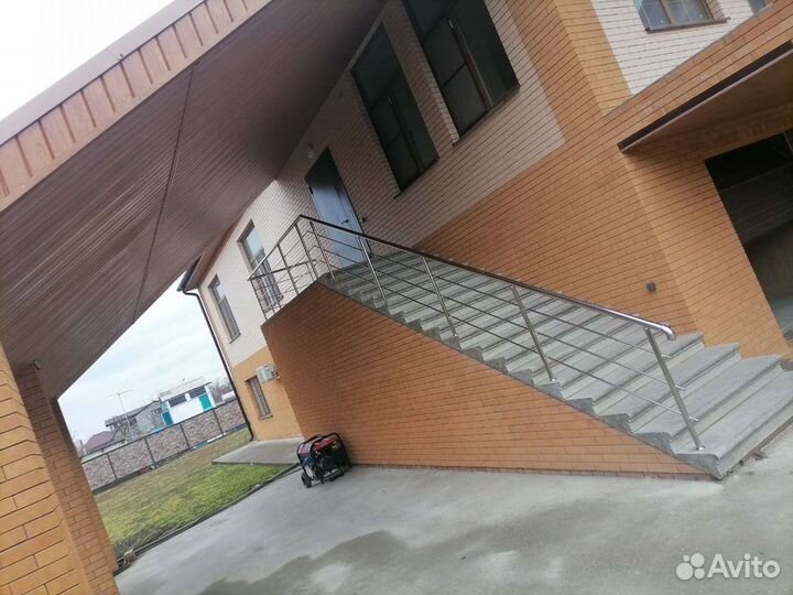 Перила для лестниц