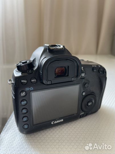 Зеркальный фотоаппарат canon 5 d mark 3