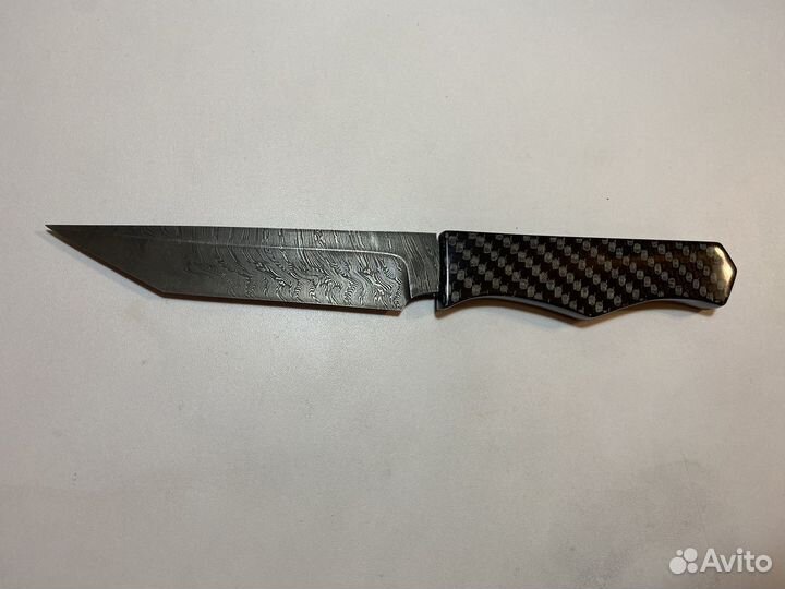 Нож дамасская сталь с карбоновой рукоятью