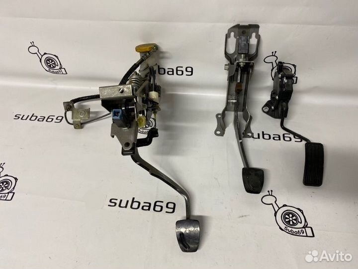 Педаль сцепления Subaru Forester SH5 EJ204 2010