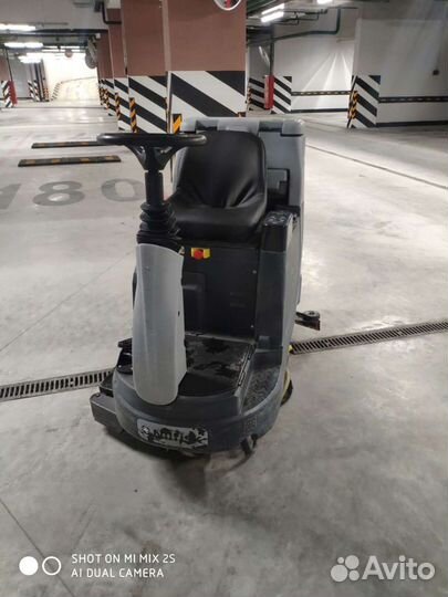 Поломоечная машина нилфиск BR855