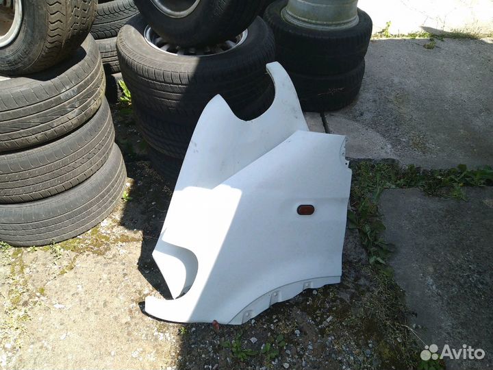 Крыло переднее Renault Master 2002