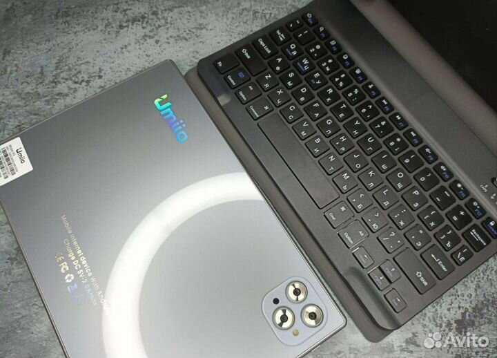 Планшет Umiio