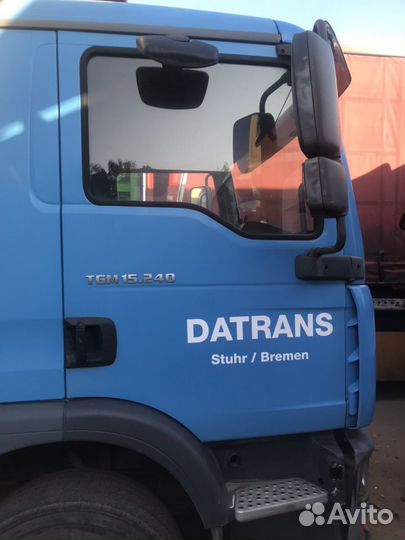 MAN TGM зеркало боковое правое - левое с кронштейн