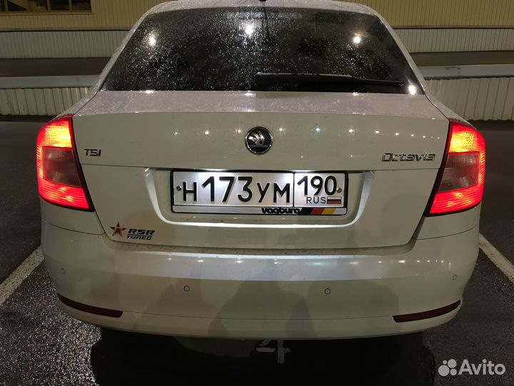 Подсветка номера на Skoda Octavia A5 Roomster 5J