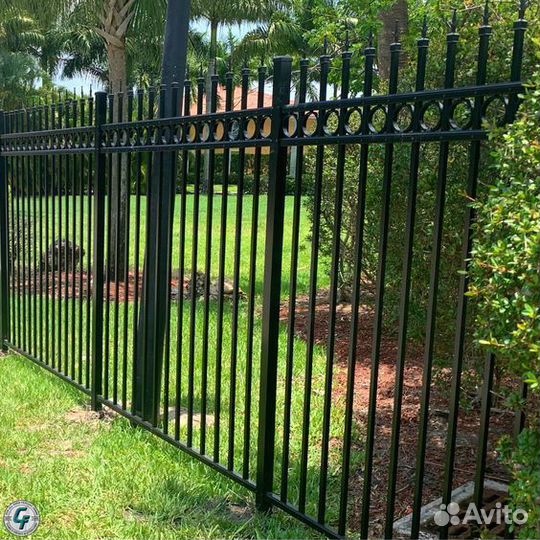 Забор кованый