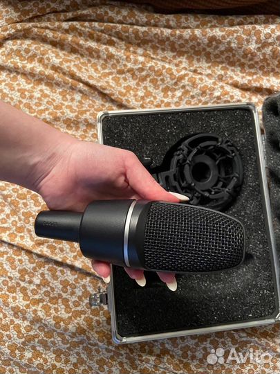 Конденсаторный микрофон akg c3000