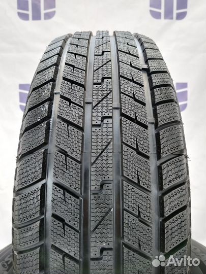 RoadX RX Frost WH03 215/65 R16 98