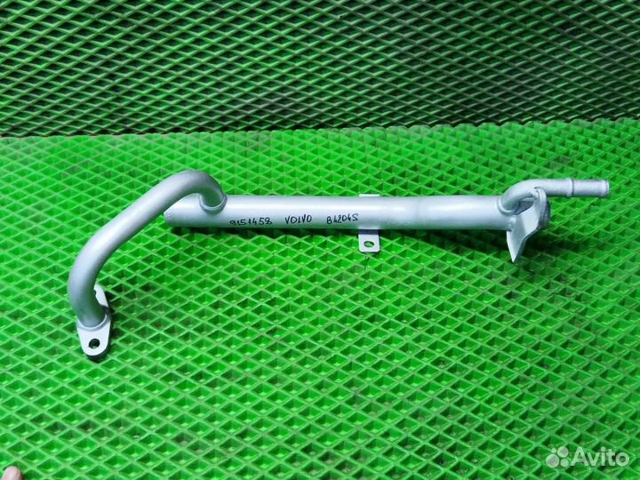 Трубка охлаждения двигателя Volvo s40 v40