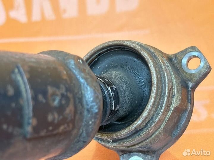 Вал карданный передний Mitsubishi Delica