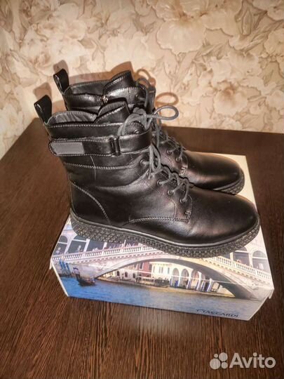 Ботинки женские