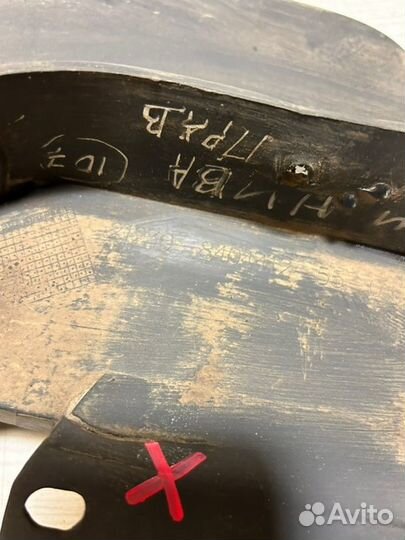 Брызговик задний правый Chevrolet Niva 2020