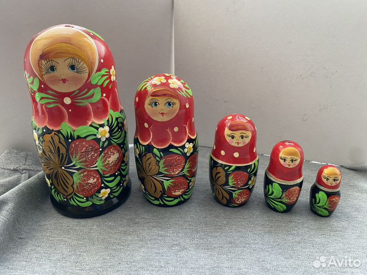 Расписные матрешки